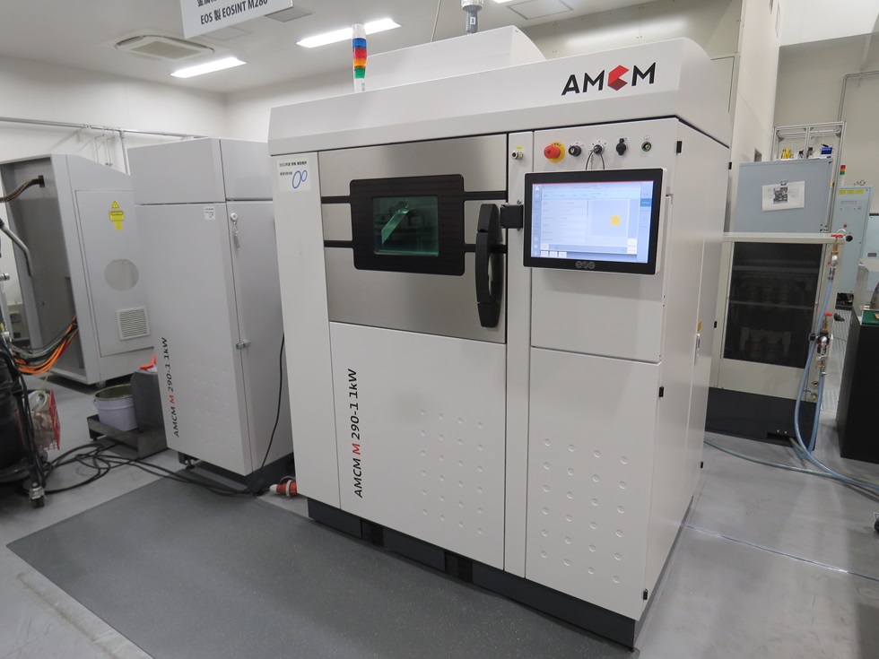 金属3Dレーザ積層造形装置　AMCM M290 1kW（EOS-AMCM製）