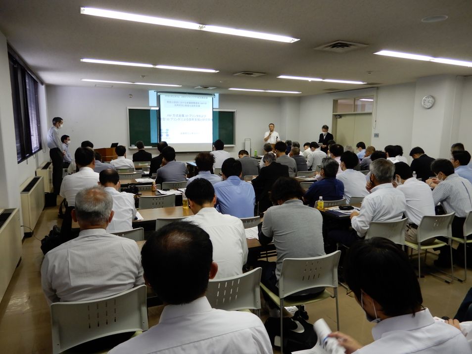 会場の様子１